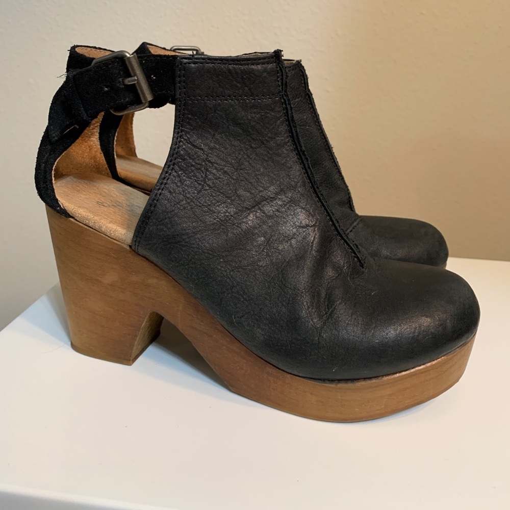 Free People clogs